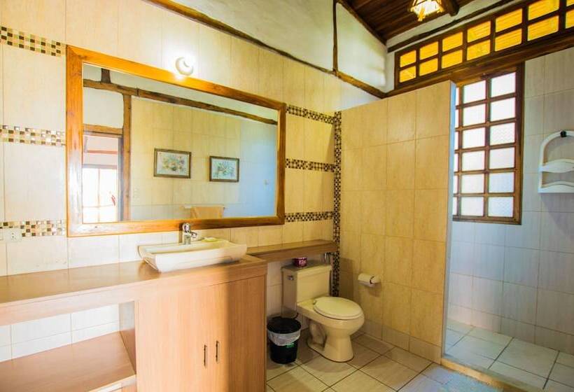 Bed and Breakfast Ayampe Guest House