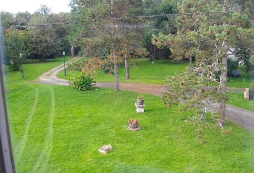 צימר Chateau Des Touches