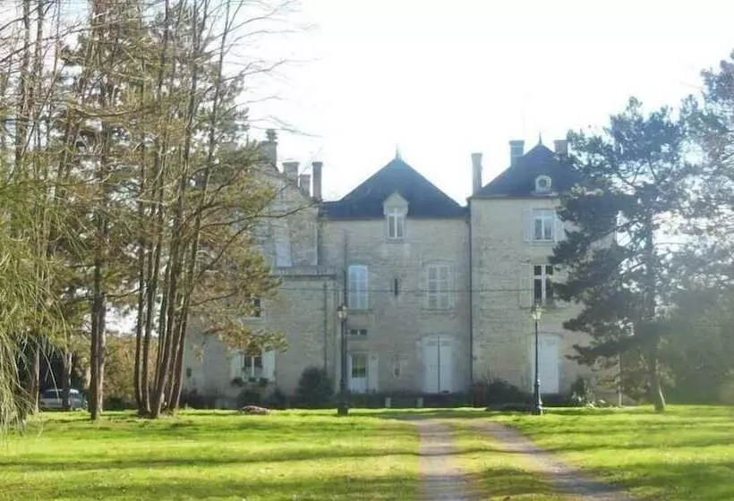 Aamiaismajoitus (B&B) Chateau Des Touches