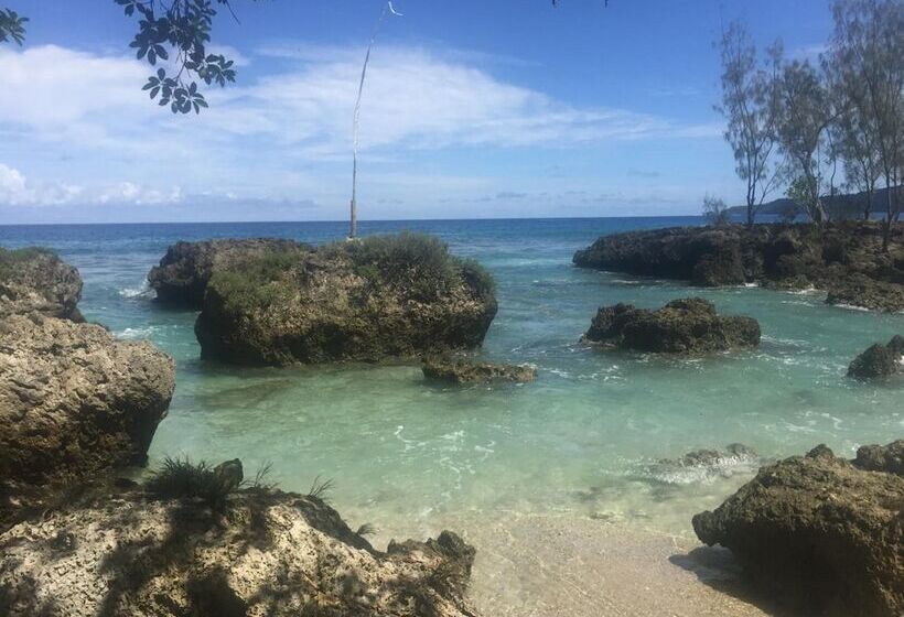 تختخواب و صبحانه Divi S Boutique Retreat