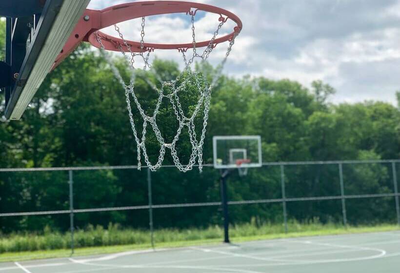 Equestrian House  Dosanko Cottage