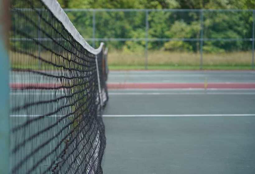 Equestrian House  Dosanko Cottage