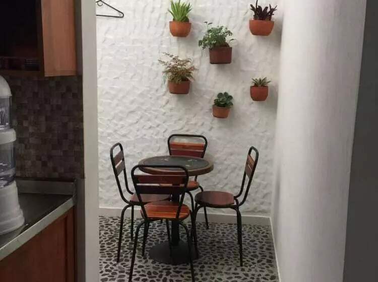 Fami Hotel Vive Jardin   Hostel