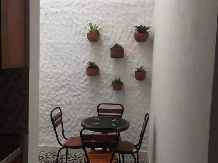 Fami Hotel Vive Jardin   Hostel