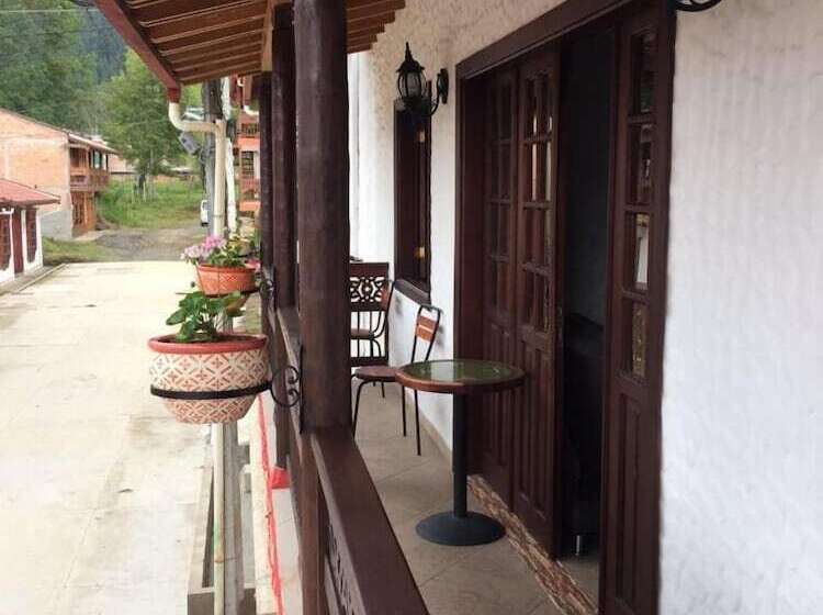 Fami Hotel Vive Jardin   Hostel