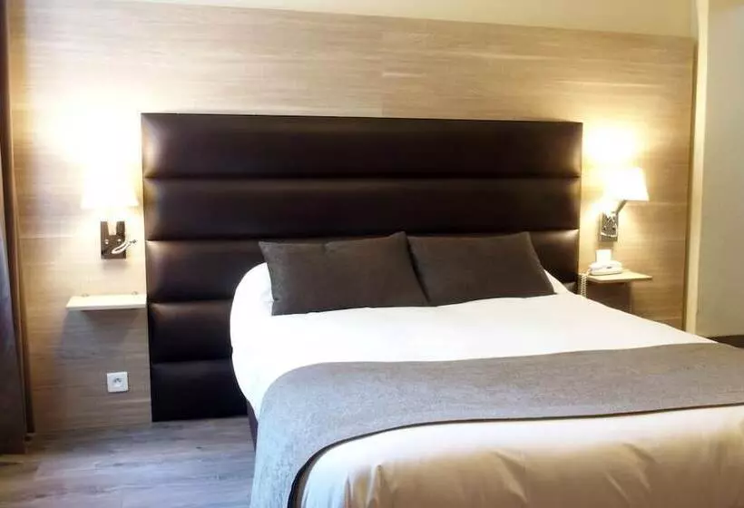 Hotelli Auberge De L Hélix
