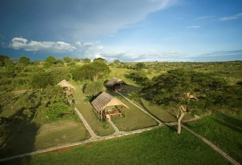 هتل Bwana Tembo Safari Lodge