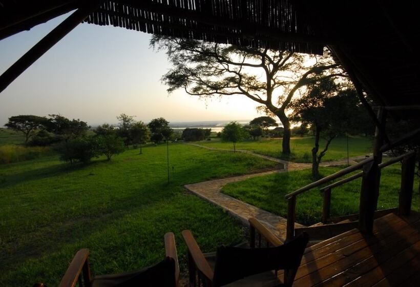 هتل Bwana Tembo Safari Lodge
