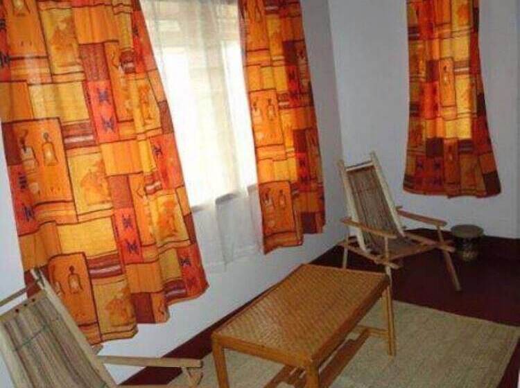 هتل Bwana Tembo Safari Lodge