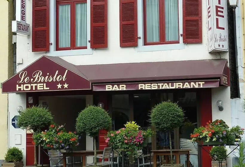 Hotelli Hôtel Le Bristol