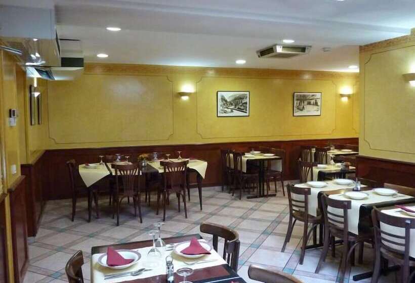 Отель Hôtel Le Bristol