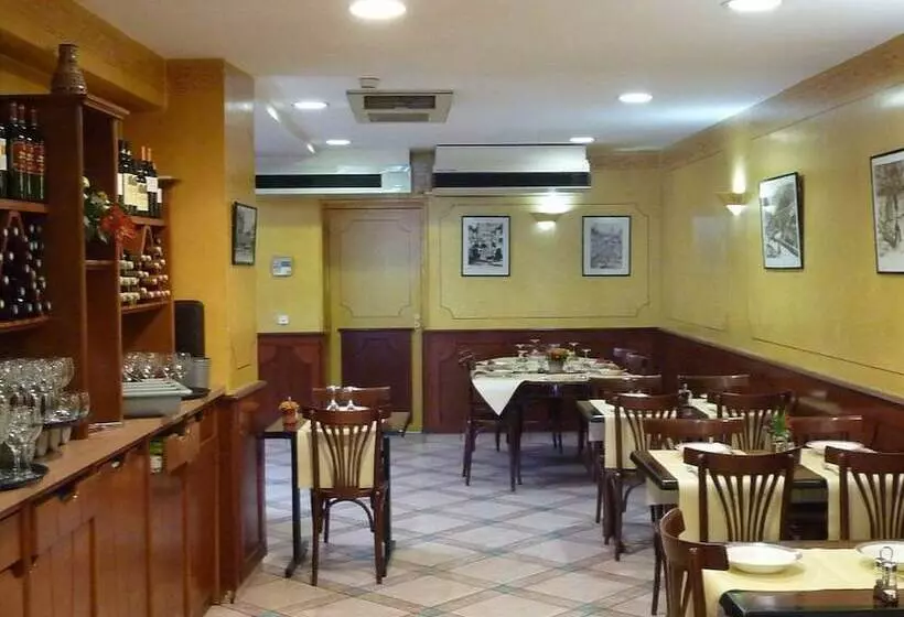 Hotelli Hôtel Le Bristol