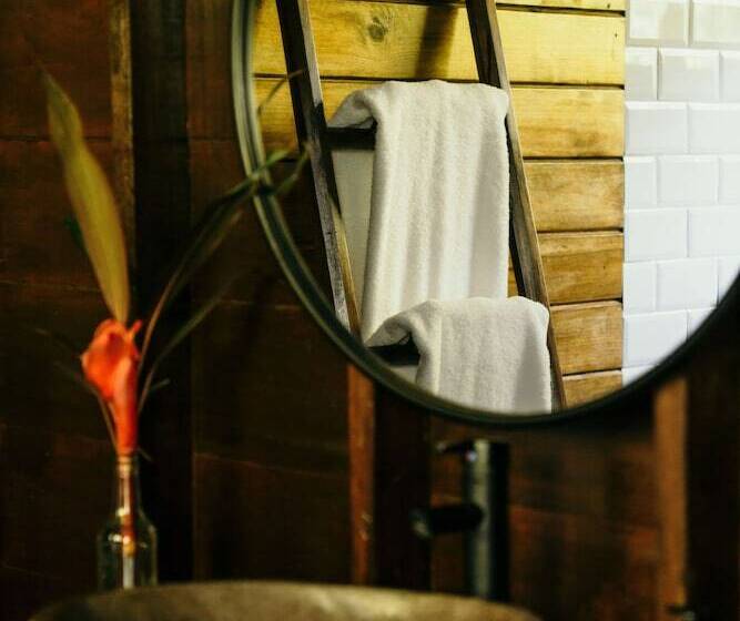 فندق La Loma Jungle Lodge