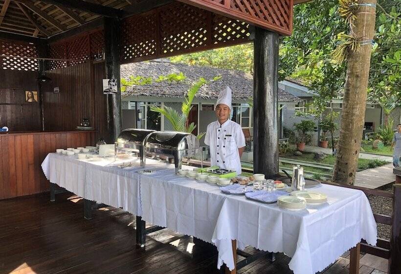 ホテル Lagoon Ngapali Beach Lodge