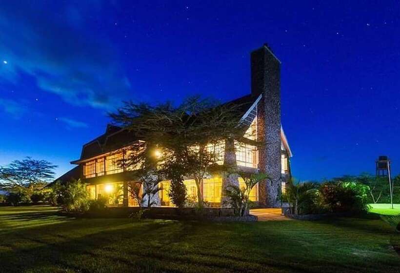 هتل Ol Donyo Sabuk Resort