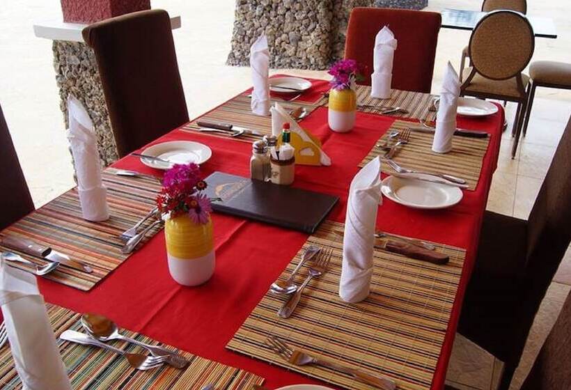 هتل Ol Donyo Sabuk Resort