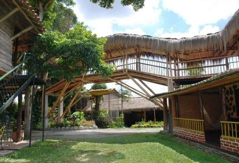 هتل Parque Cuambi