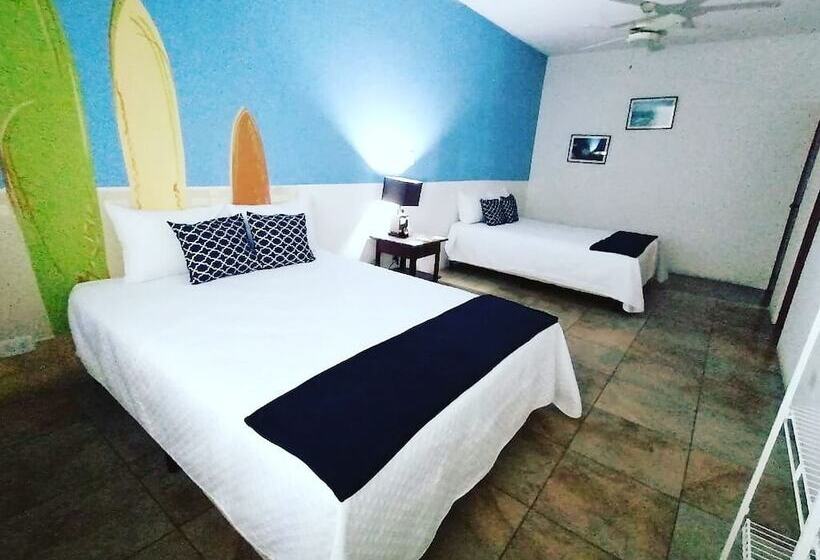 هتل The Hook Lodge