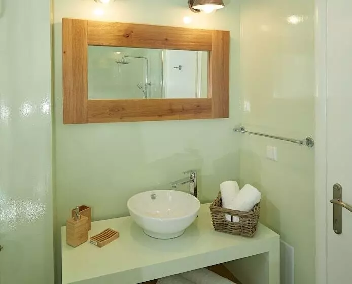 Olivia Sports And Sea