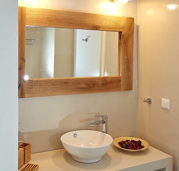 Olivia Sports And Sea