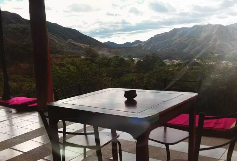ペンション Casa La Caracola Vilcabamba