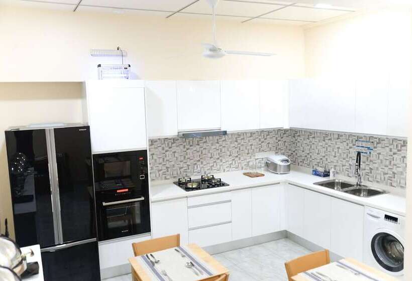 پانسیون Cliff Retreat