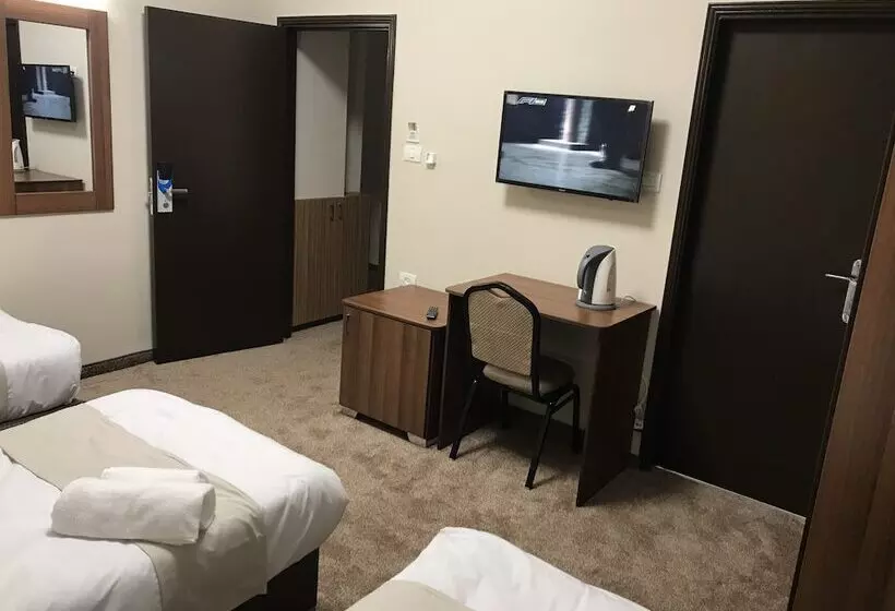 پانسیون Eli Guest House