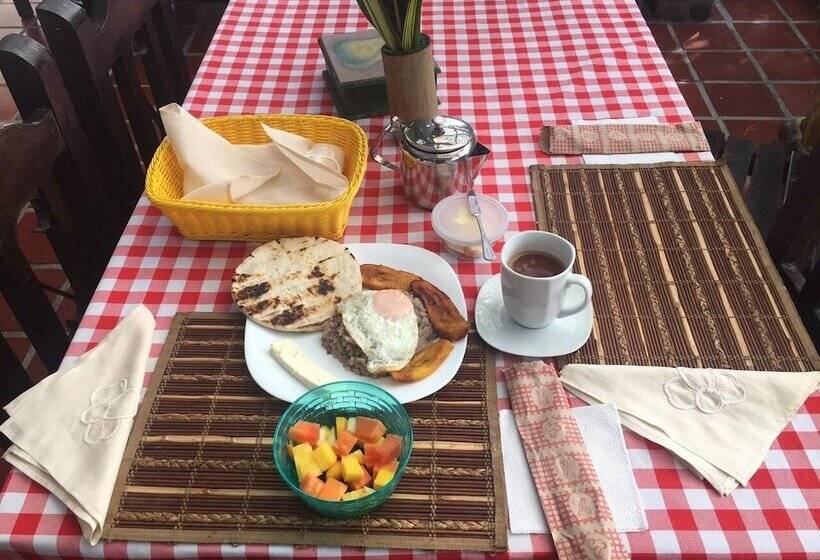 ペンション Finca Hotel Villaluzandi