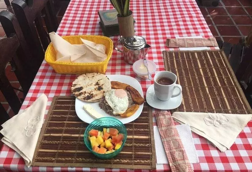 Majatalo Finca Hotel Villaluzandi