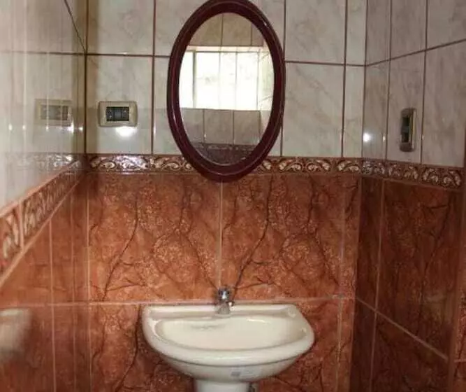 پانسیون La Escondida