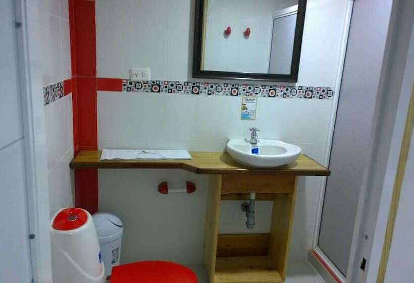 پانسیون Mary & Matt Lodge