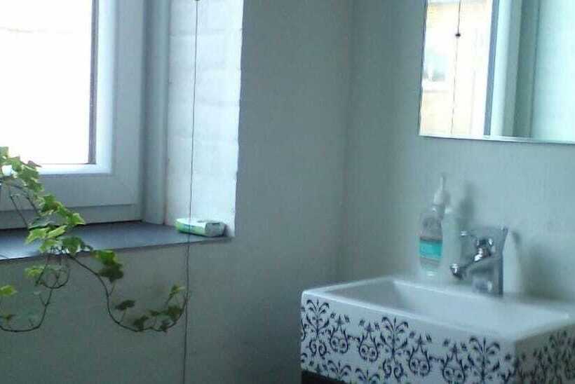 øster Vaaen Bed And Breakfast