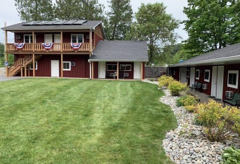 Whippoorwill Motel & Campsites