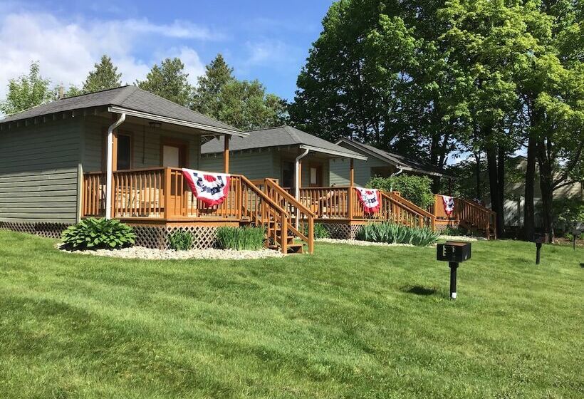 Whippoorwill Motel & Campsites