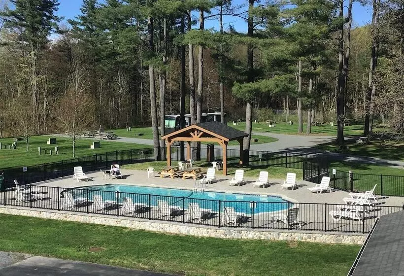 Whippoorwill Motel & Campsites