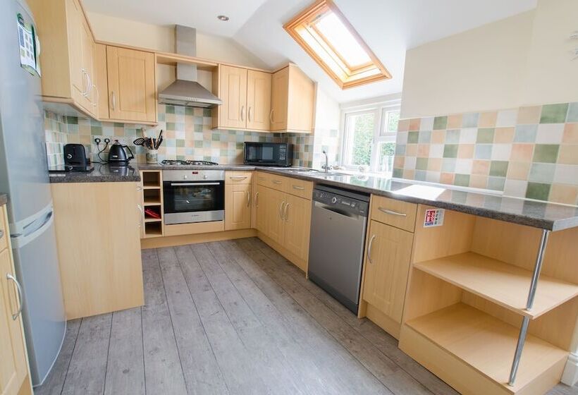 Cloudbreak Braunton 4 Bedroom, Sleeps 8, Dog Friendly