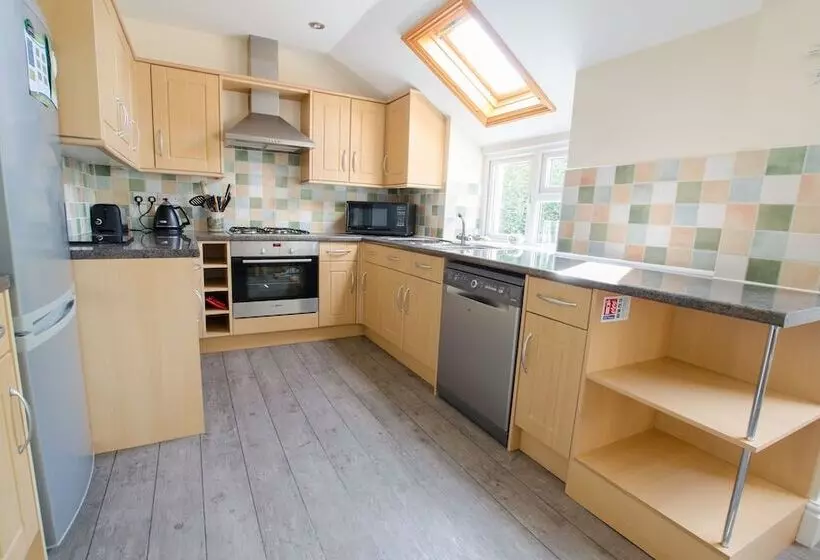 Cloudbreak Braunton 4 Bedroom, Sleeps 8, Dog Friendly