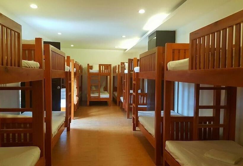 Отель A&a Garden Suites