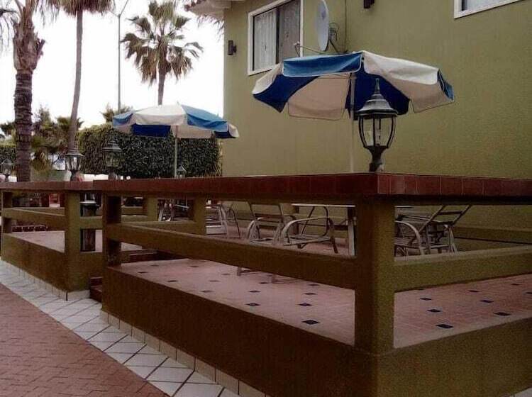 בית מלון כפרי Azteca Inn