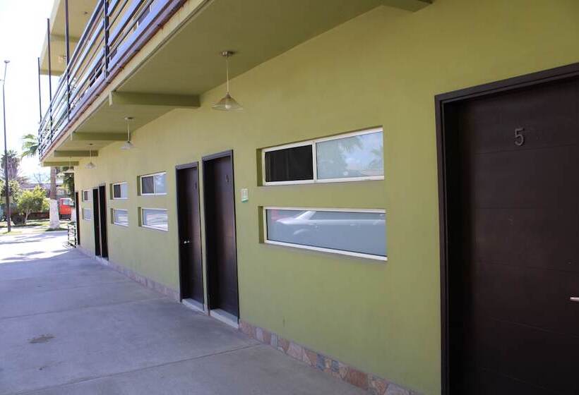 בית מלון כפרי Azteca Inn