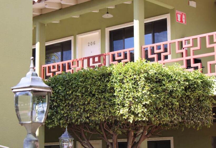 בית מלון כפרי Azteca Inn