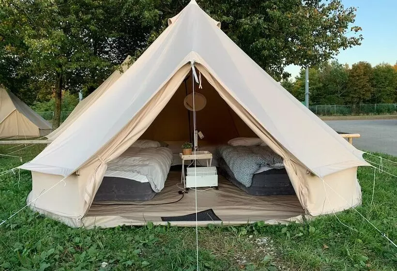 هتل Festanation Oktoberfest Camp No.1