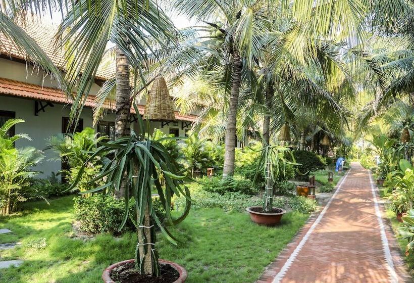 Hotel Hon Ba Lagi Beach Resort