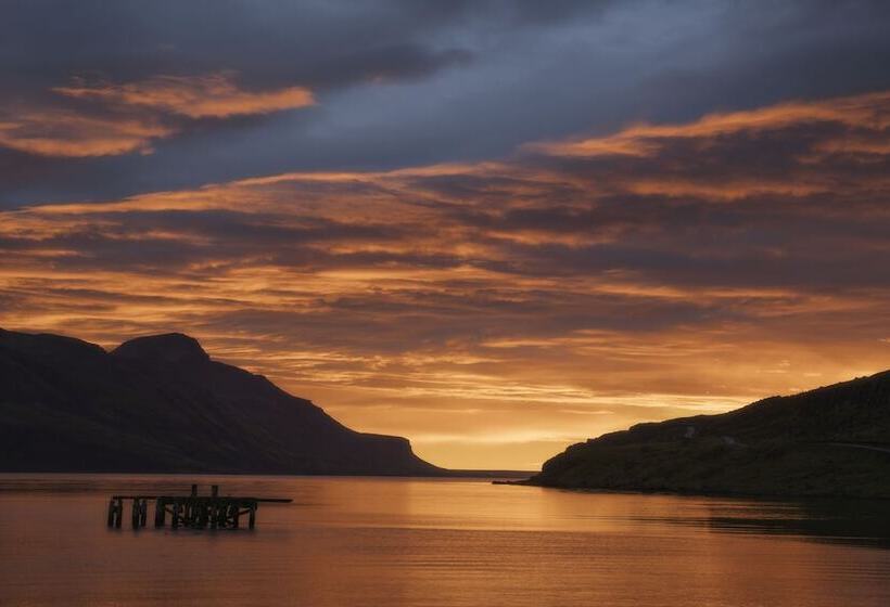 هتل Hótel Djúpavík