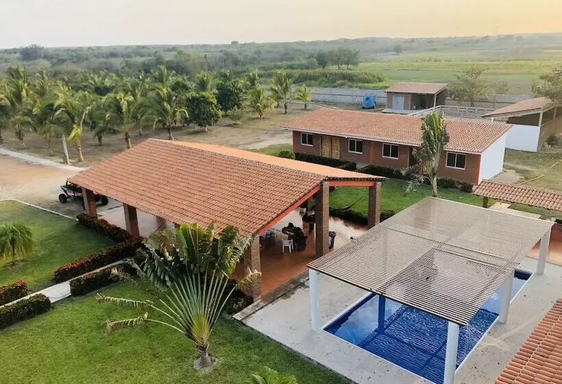 Hotelli Rancho Santa Maria