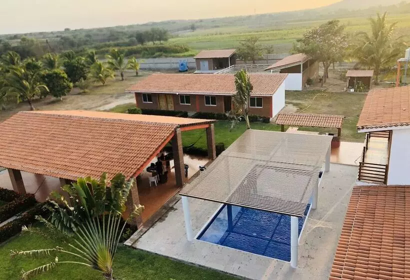 Hotelli Rancho Santa Maria