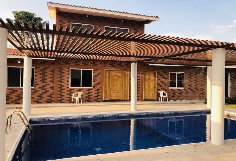 Hotelli Rancho Santa Maria