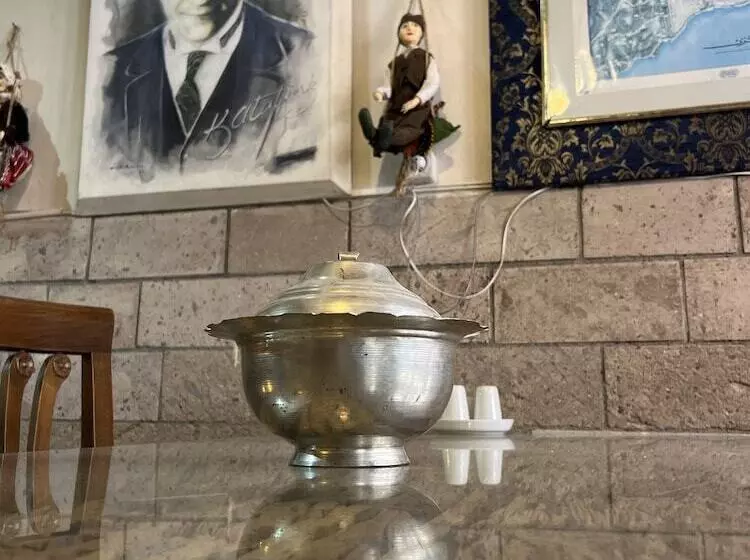 هتل şekercigiller