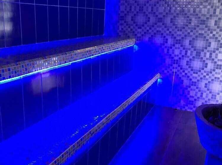 ホテル Spa Excalibur