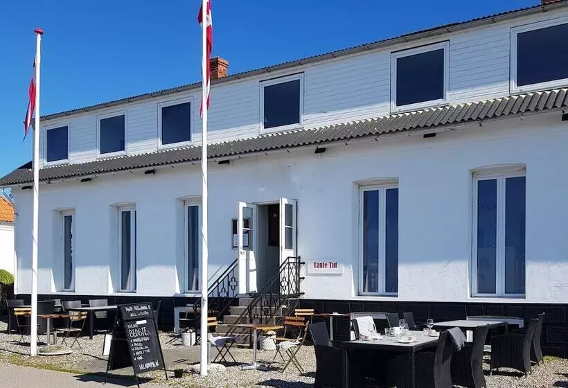 Hotelli Tante Tut & Onkel E   B & B